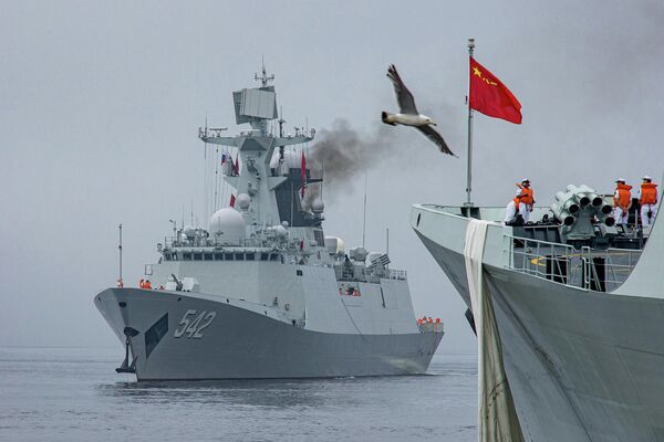 К俄中“北部·联合-2023”联合军演结束后，中国人民解放军海军的4艘军舰抵达符拉迪沃斯托克港。此次演习在日本海结束。 - 俄罗斯卫星通讯社