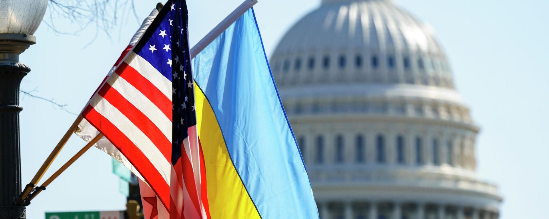 草案：美國參議院提議將對烏克蘭的援助削減至45億美元 - 俄羅斯衛星通訊社, 1920, 27.09.2023