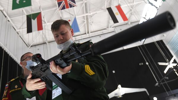卡拉什尼科夫康采恩开发出一种使用北约弹药的缩短型AK-19突击步枪