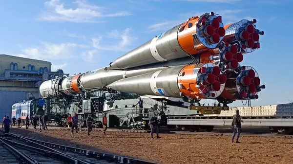 俄“聯盟-2.1a”火箭搭載“進步”號飛船已在發射台就位 - 俄羅斯衛星通訊社