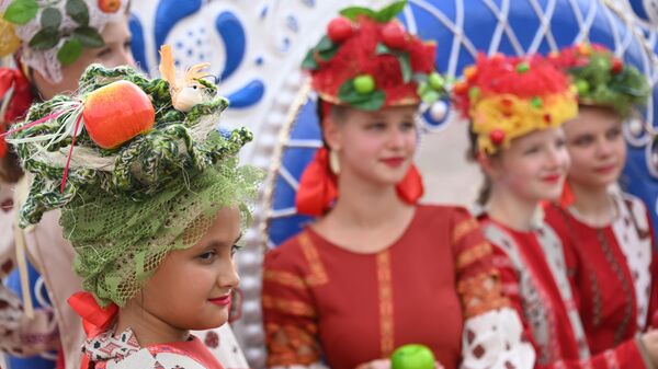 斯拉夫艺术节“俄罗斯田野” - 俄罗斯卫星通讯社