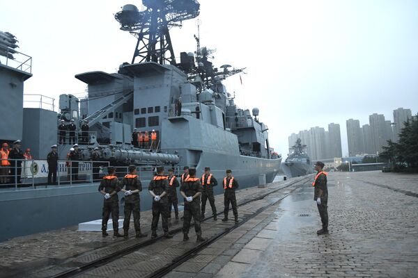 俄罗斯舰艇编队驶入中国青岛港 - 俄罗斯卫星通讯社