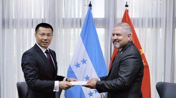 於波出任首任中國駐洪都拉斯大使 - 俄羅斯衛星通訊社