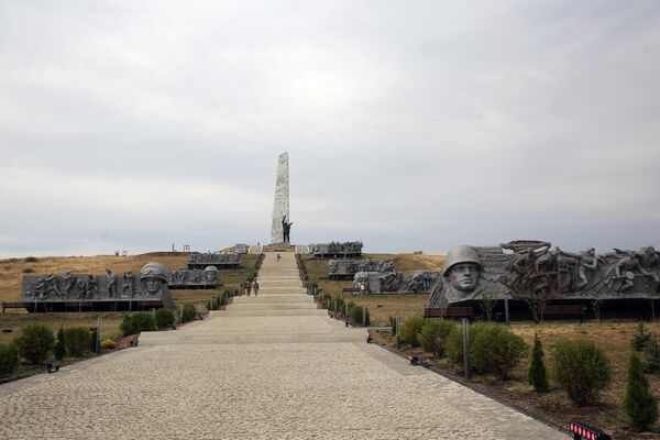 “萨乌尔-莫吉拉”苏军烈士纪念碑 - 俄罗斯卫星通讯社