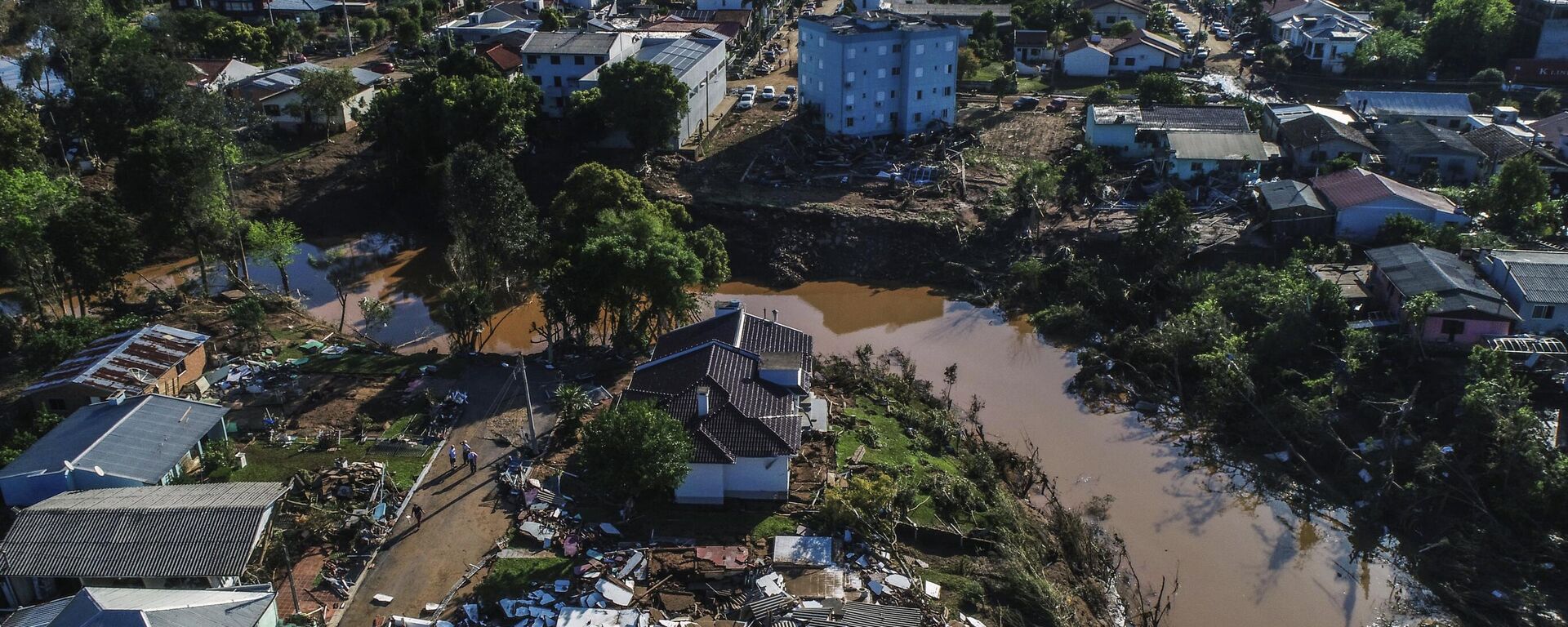 Вид зданий, разрушенных наводнениями, вызванными смертоносным внетропическим циклоном в Рока-Салесе, штат Риу-Гранди-ду-Сул, Бразилия - 俄羅斯衛星通訊社, 1920, 05.05.2024