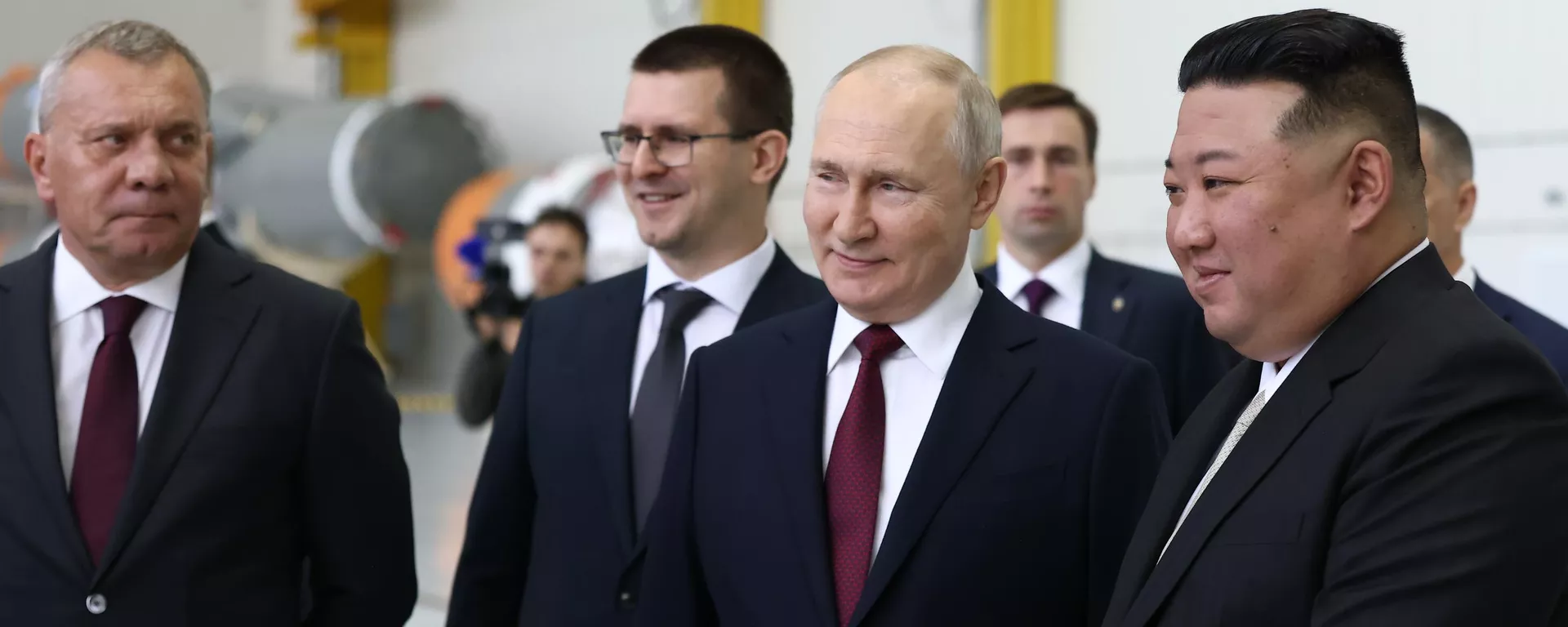 Путин и Ким Чен Ын пообщались на космодроме Восточный - 俄羅斯衛星通訊社, 1920, 13.09.2023