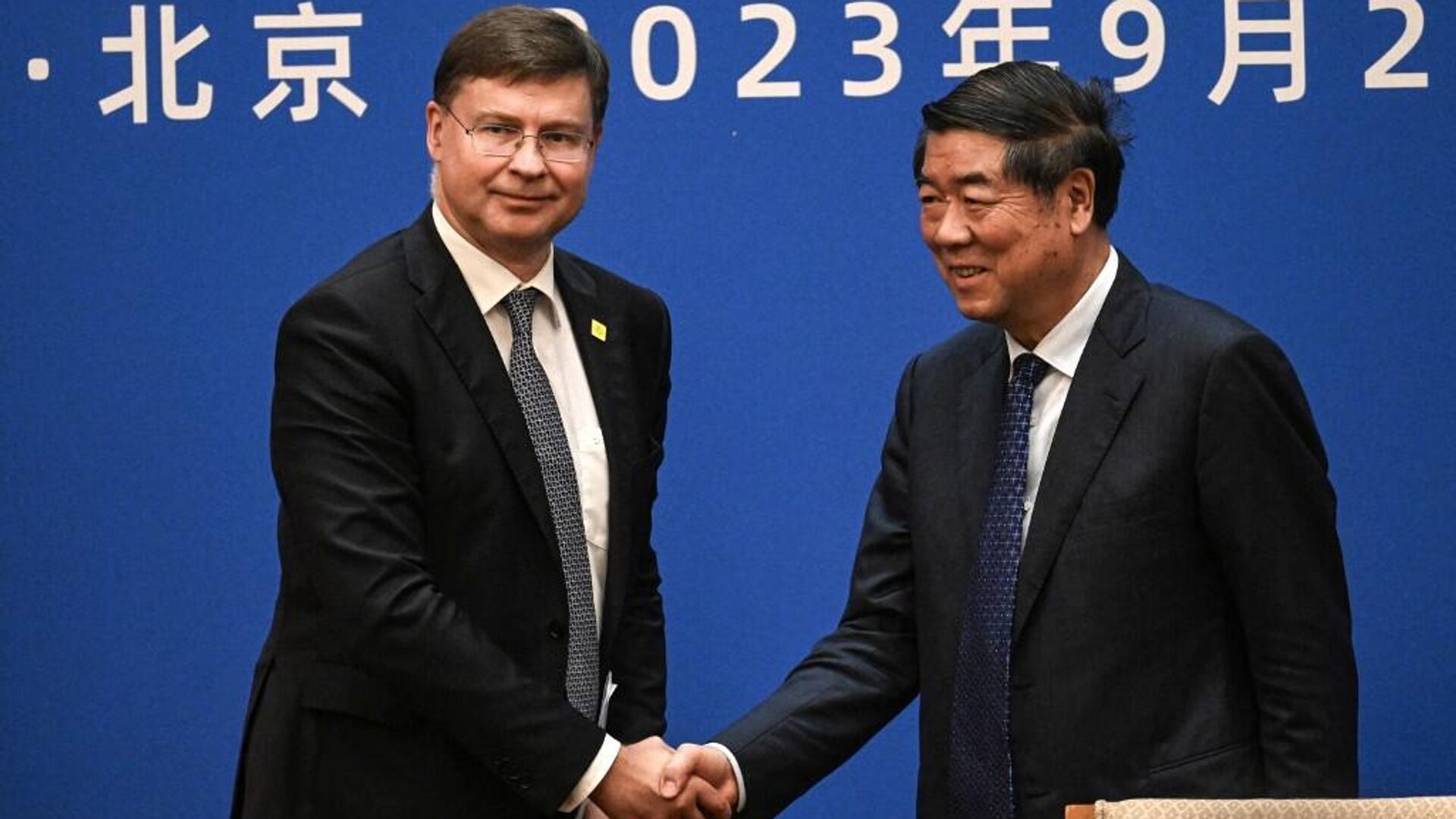 中国和欧盟同意增强经贸关系的可预测性 - 俄罗斯卫星通讯社, 1920, 26.09.2023