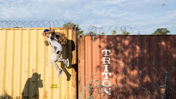 特朗普稱將驅逐所有以尋求庇護為由進入美國者 - 俄羅斯衛星通訊社