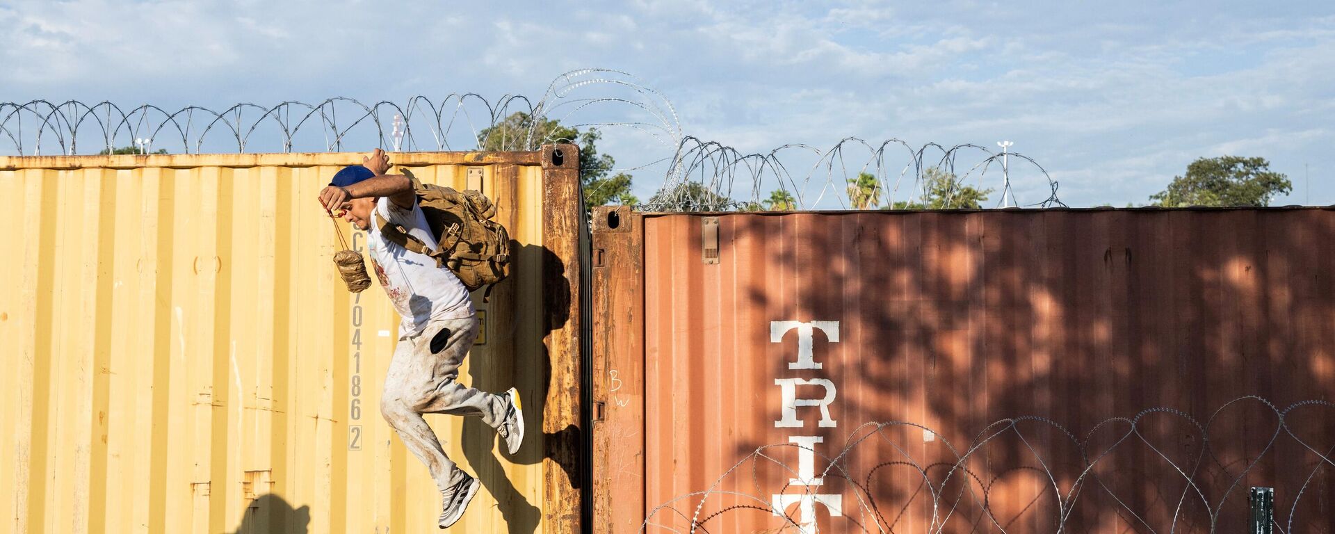 特朗普稱將驅逐所有以尋求庇護為由進入美國者 - 俄羅斯衛星通訊社, 1920, 28.11.2025