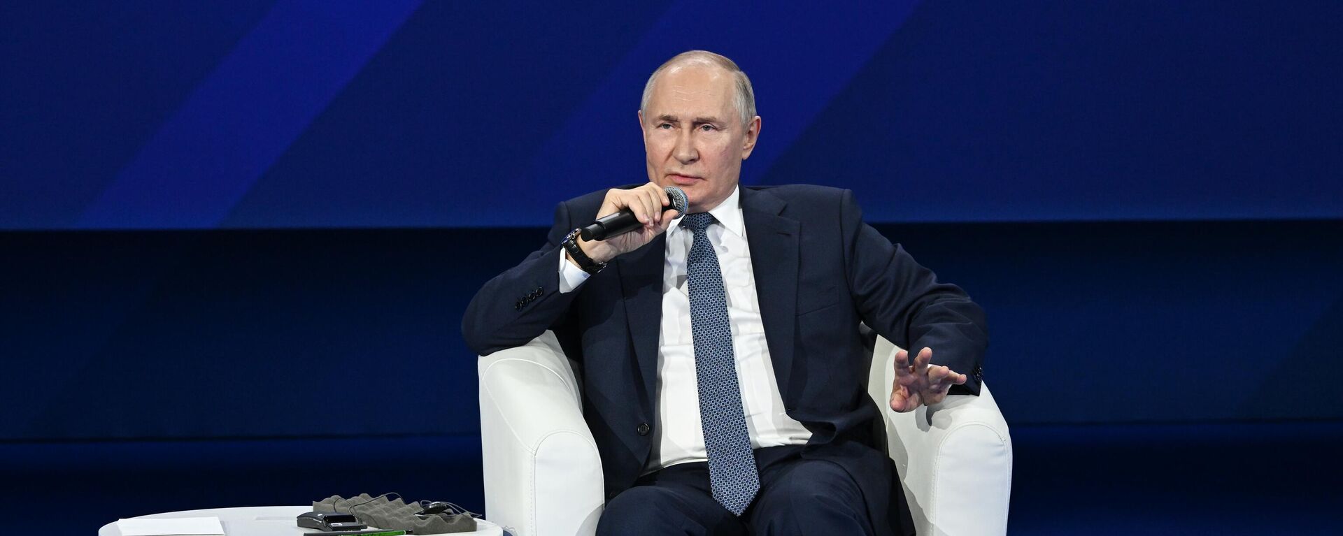 俄羅斯總統弗拉基米爾·普京說，他期望國際社會就國際金融安全問題達成共識 - 俄羅斯衛星通訊社, 1920, 04.10.2023