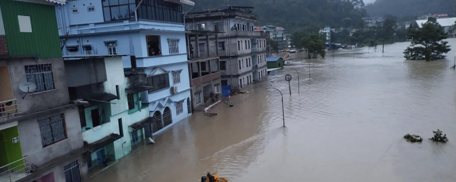 印度锡金邦强降雨造成提斯塔河爆发洪水，洪灾造成至少43人失踪 - 俄罗斯卫星通讯社, 1920, 04.10.2023