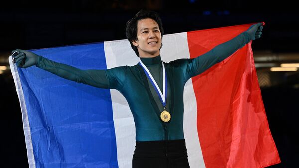 法國花樣滑冰運動員在中國舉行的錦標賽上表演被禁空翻動作並獲得冠軍 - 俄羅斯衛星通訊社
