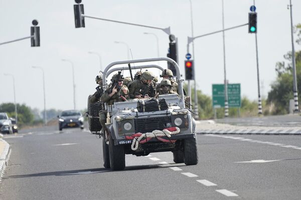 以色列士兵向南行进。 - 俄罗斯卫星通讯社