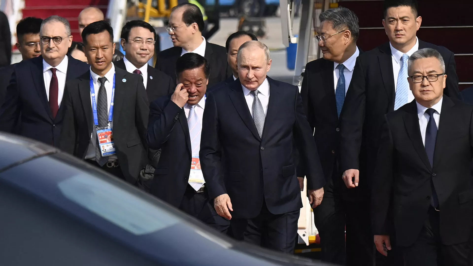 俄总统普京抵达北京，笑容满面受到热烈欢迎，将和中方谈3件大事