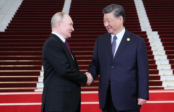 2023年10月17日，俄罗斯总统普京与中华人民共和国主席习近平在北京举行的第三届 &quot;一带一路 &quot;国际合作高峰论坛与会代表团团长迎宾仪式上。 - 俄罗斯卫星通讯社