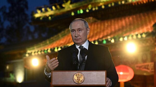 俄罗斯总统普京在北京出席第三届“一带一路”国际合作高峰论坛期间接受俄罗斯记者的联合采访 - 俄罗斯卫星通讯社