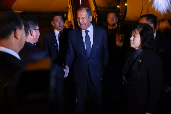 俄羅斯外長拉夫羅夫抵達平壤進行正式訪問 俄羅斯外長拉夫羅夫抵達平壤進行正式訪問 - 俄羅斯衛星通訊社