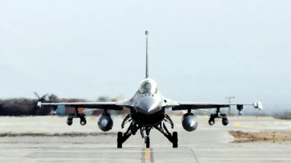 荷蘭今日將向羅馬尼亞派遣五架F-16戰機以訓練烏克蘭飛行員 - 俄羅斯衛星通訊社