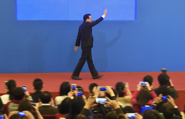 2016年3月16日，全國人民代表大會閉幕後，李克強在北京人民大會堂出席新聞發佈會。 - 俄羅斯衛星通訊社