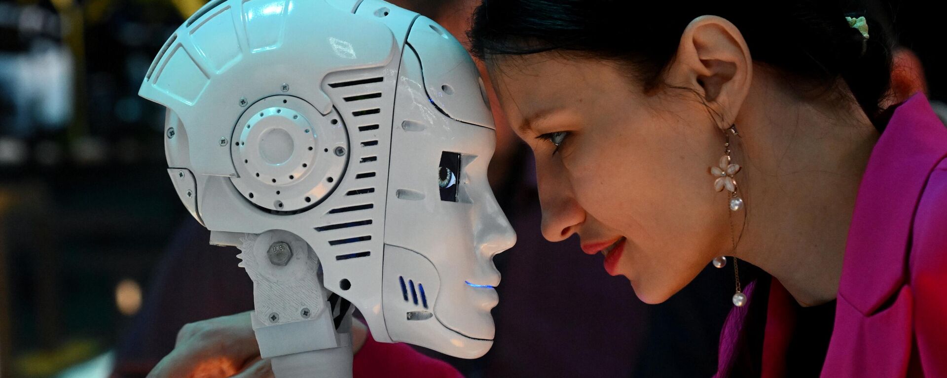 俄科学院院长：人将逐步电子生化，而机器人将逐渐拟人化 - 俄罗斯卫星通讯社, 1920, 15.09.2025