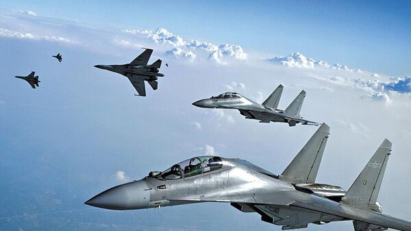 中国军队 - 俄罗斯卫星通讯社