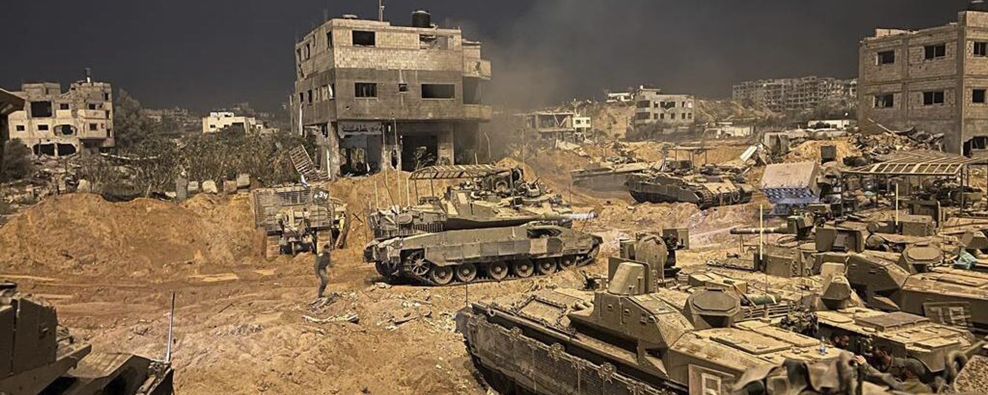 哈馬斯表示，在加沙地帶北部戰鬥中消滅以軍7名軍人，摧毀坦克和裝甲運輸車各1輛 - 俄羅斯衛星通訊社, 1920, 14.11.2023
