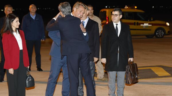 土耳其媒體注意到，在安卡拉迎接美國國務卿安東尼∙布利肯的人員中沒有政府高官 - 俄羅斯衛星通訊社