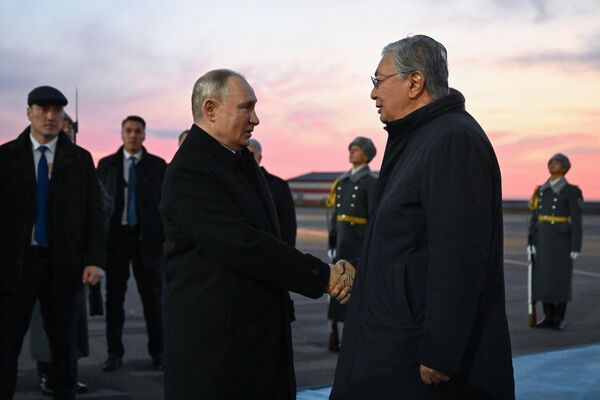 俄总统普京抵达阿斯塔纳进行正式访问 - 俄罗斯卫星通讯社