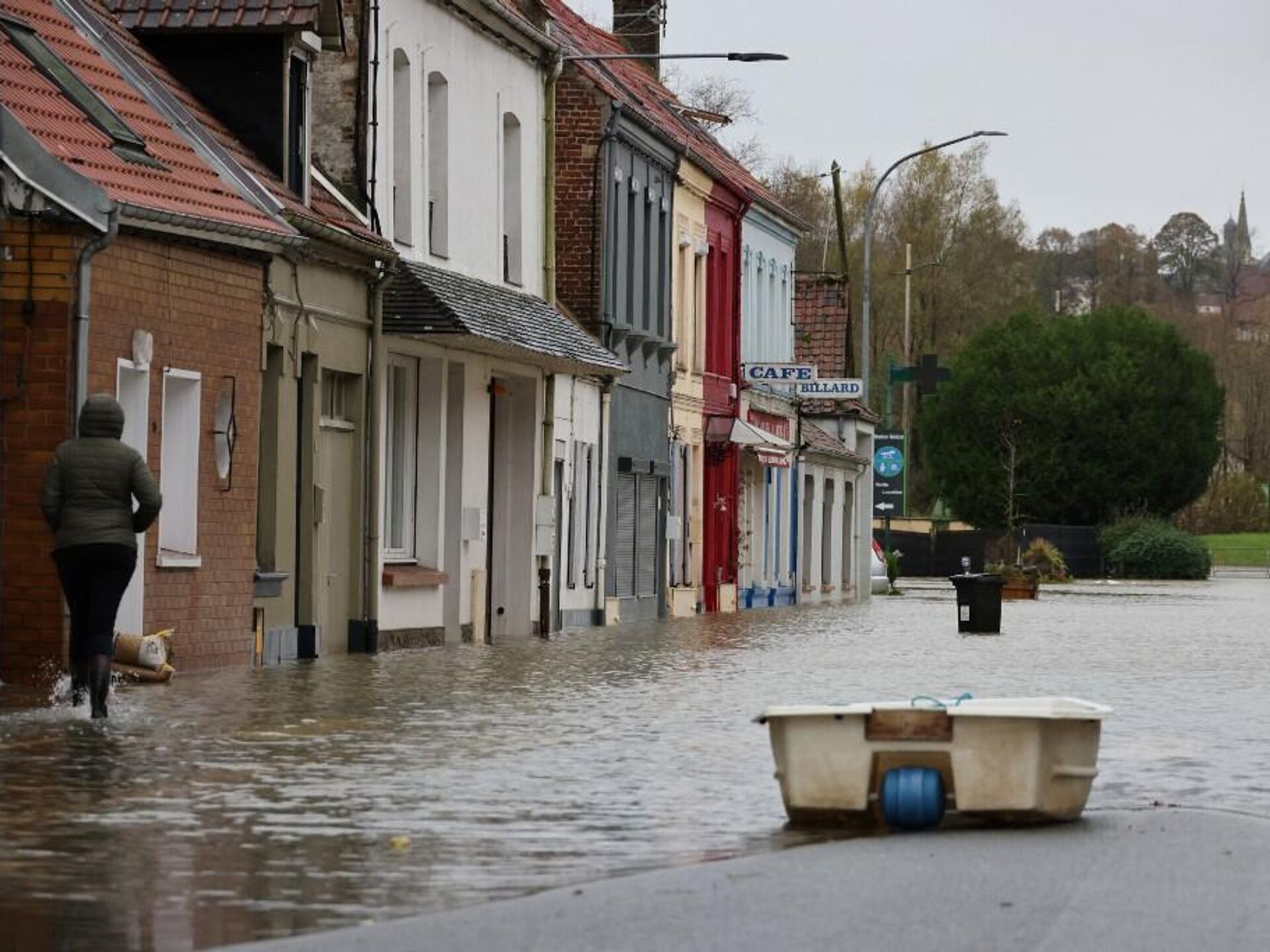 法国在两轮飓风中承受的损失达13亿欧元 - 2023年11月13日, 俄罗斯卫星通讯社