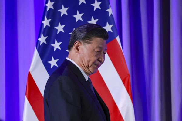 2023年11月15日，在亚太经合组织（APEC）旧金山峰会期间，中国国家主席习近平出席美国友好团体联合欢迎宴会。 - 俄罗斯卫星通讯社