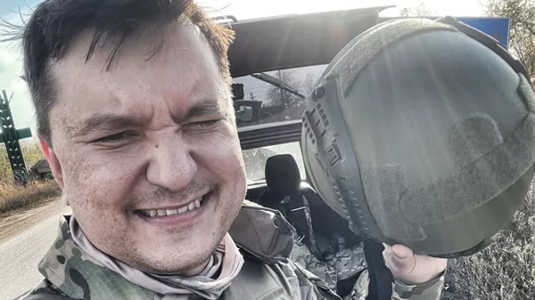 “俄羅斯24”電視台記者馬克蘇多夫被烏軍炸傷後殉職 - 俄羅斯衛星通訊社