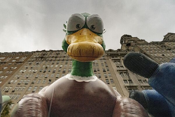 美國，紐約，第97屆梅西百貨感恩節大遊行上的熱氣球。 - 俄羅斯衛星通訊社