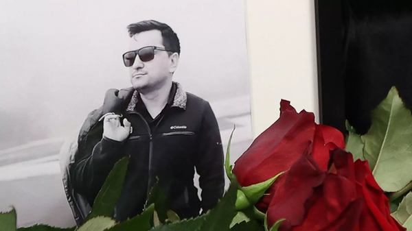 “俄罗斯24”电视台战地记者马克苏多夫葬礼在莫斯科举行 - 俄罗斯卫星通讯社