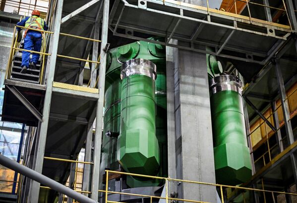 2023年12月5日，位于莫斯科州波多尔斯克的波多尔斯克机械制造厂（隶属于俄罗斯国家原子能集团公司），为“楚科奇”号核破冰船建造的第10座RITM-200核反应堆完工。 - 俄罗斯卫星通讯社