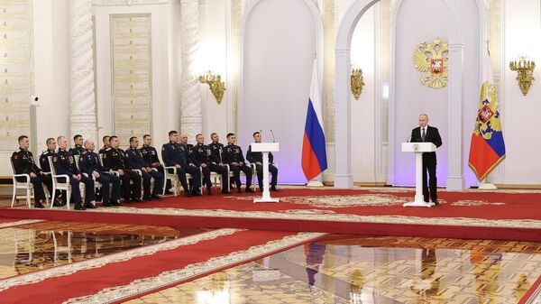 普京在向俄羅斯英雄頒發 金星 獎章的儀式上稱，瞭解和敬重英雄是我們的責任 - 俄羅斯衛星通訊社