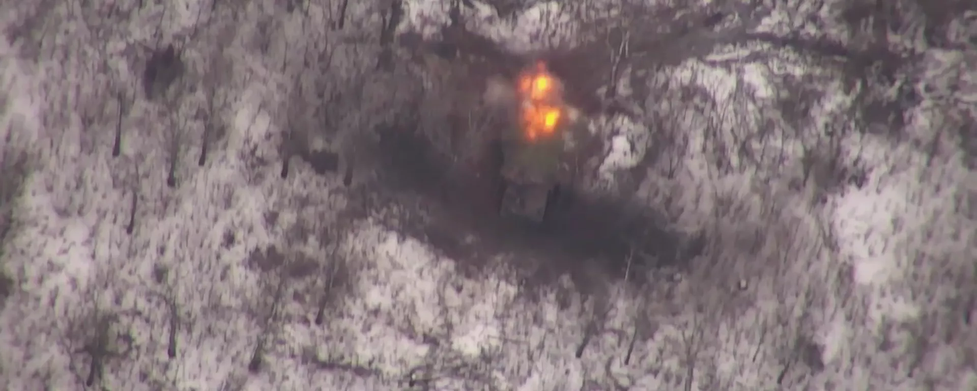 俄軍空降兵用“柳葉刀”自殺式無人機摧毀烏軍兩輛坦克和一門自行火炮 - 俄羅斯衛星通訊社, 1920, 13.12.2023