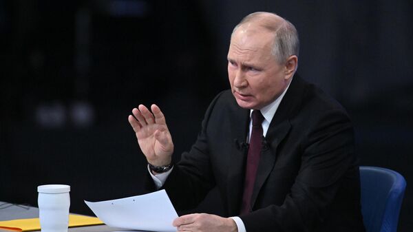 普京强调俄罗斯社会和政府对西方制裁的抗力