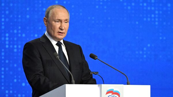 普京：俄罗斯坚持法律至上原则