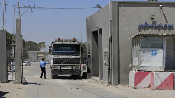 联合国人道主义救援卡车将通过凯雷姆沙格姆过境点前往加沙地带 - 俄罗斯卫星通讯社