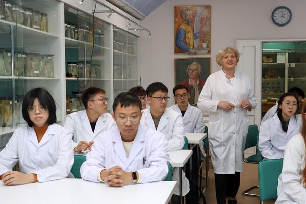秋明醫科大學助力中國留學生成為專業醫生 - 俄羅斯衛星通訊社