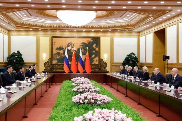 習近平在北京會見俄總理米舒斯京 - 俄羅斯衛星通訊社