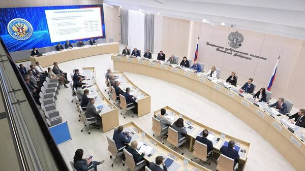 俄中选委已收到16名总统候选人申请人的申请