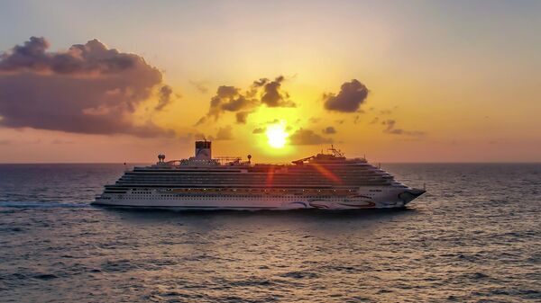 中国首艘国产大型邮轮“爱达·魔都号” - 俄罗斯卫星通讯社