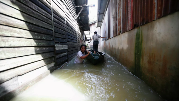 馬來西亞爆發洪水 25000余人撤離 - 俄羅斯衛星通訊社