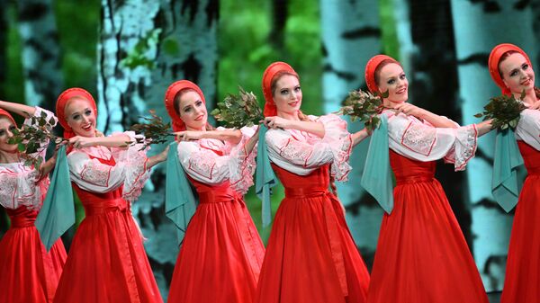 Юбилейный концерт ансамбля Березка в Большом театре - 俄罗斯卫星通讯社