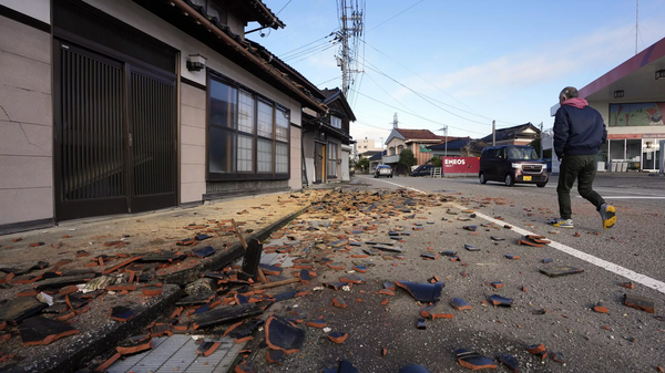 媒体：日本大地震造成超过3.15万间住房倒塌 - 俄罗斯卫星通讯社