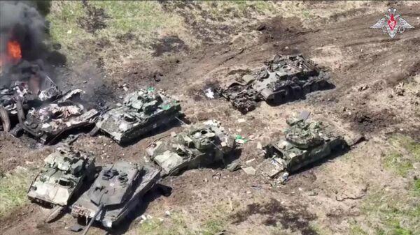 俄国防部：敌军在顿涅茨克方向损失 200 多名士兵、一辆坦克和三辆步兵战车