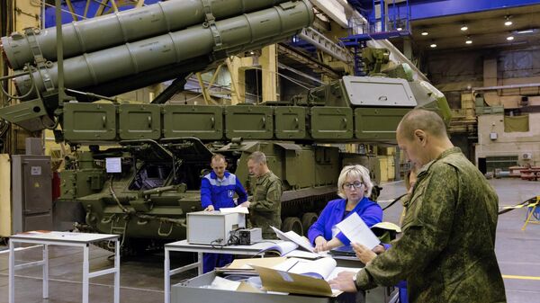 媒体：俄罗斯武器生产能力令西方感到惊讶并加大了对基辅的压力