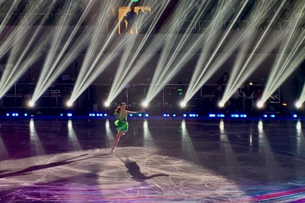 “撼动生命 跃向未来”2024花样滑冰世界冠军巡演 - 俄罗斯卫星通讯社