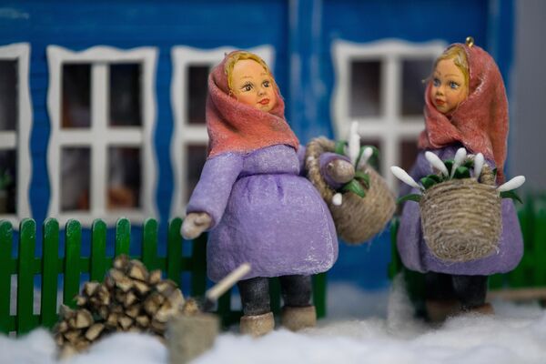 達莉亞·克里門托娃在秋明的家庭作坊里製作的蘇式棉制玩偶模型。 - 俄羅斯衛星通訊社